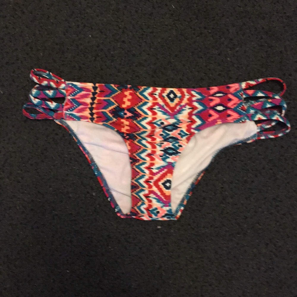 Bikini bottoms